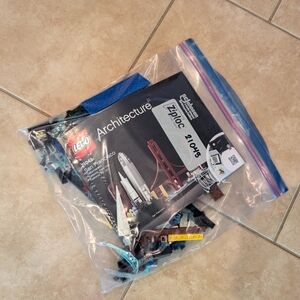 LEGO Architecture San Francisco Skyline Set with Blue and Black Pieces